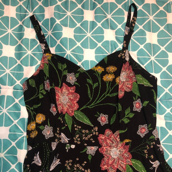 Old Navy Dresses & Skirts - ☆ Floral Dress ☆